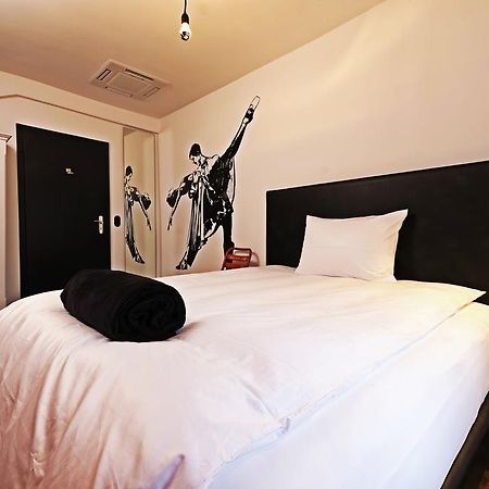 Haus Zauberfloete Hotel Offenburg Buitenkant foto